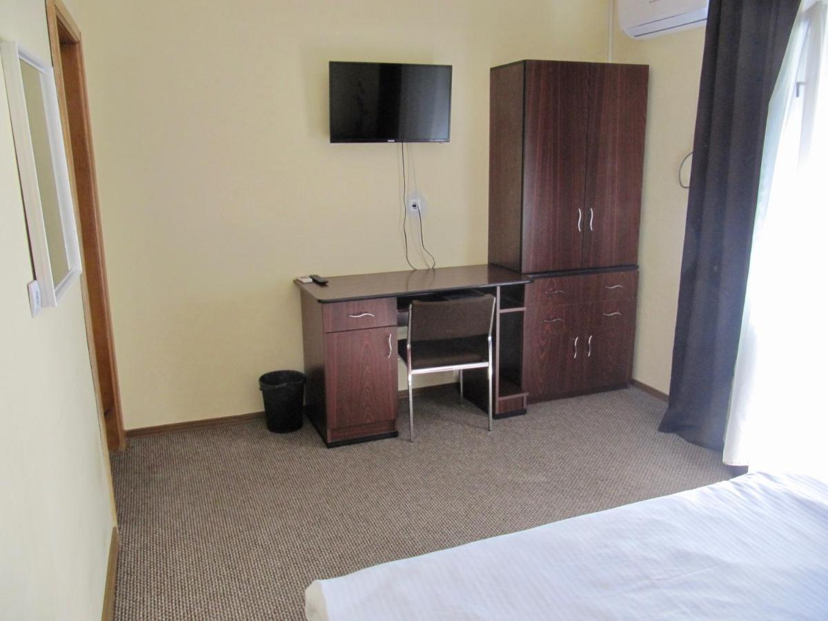 G.Eag - Premium Apartment Oradea Buitenkant foto